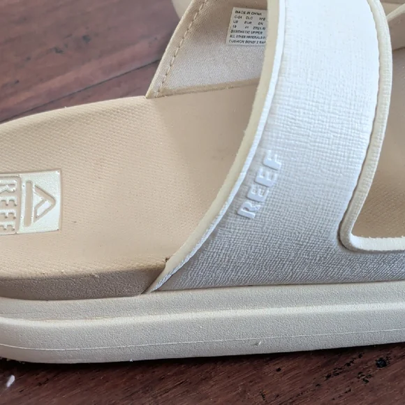Reef Cream Double Strap Sandals - Picture 10 of 10